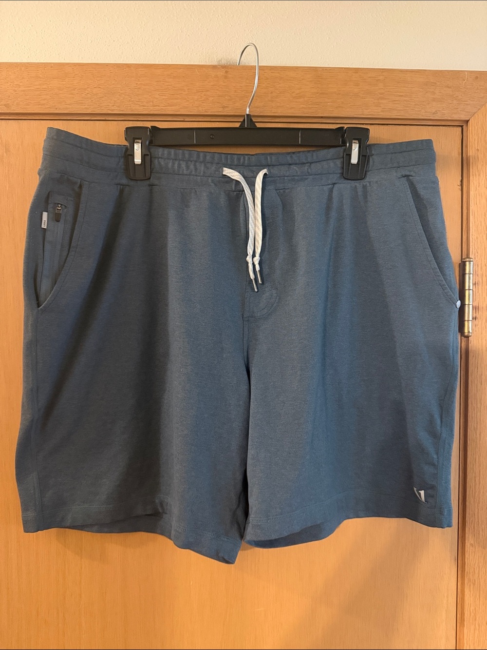 Vuori Men's Ponto Performance Athletic Short 7’’ Green Gray Size XXL